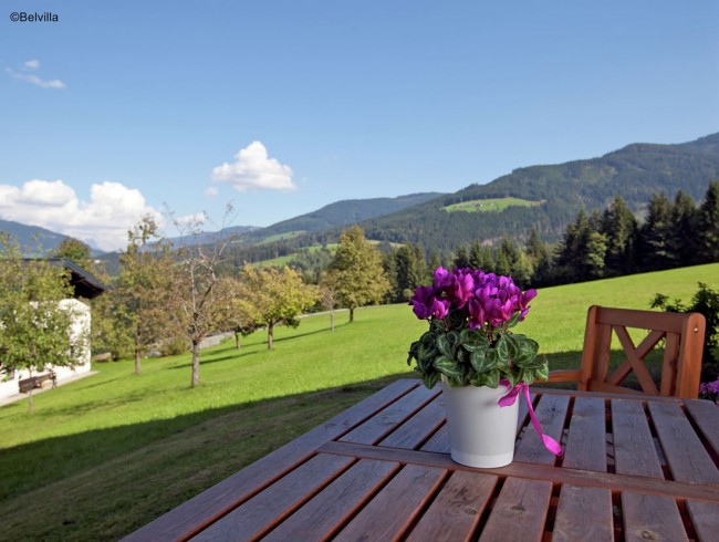 Ruhige Lage, Erholung und Entspannung im Ferienhaus am Berg